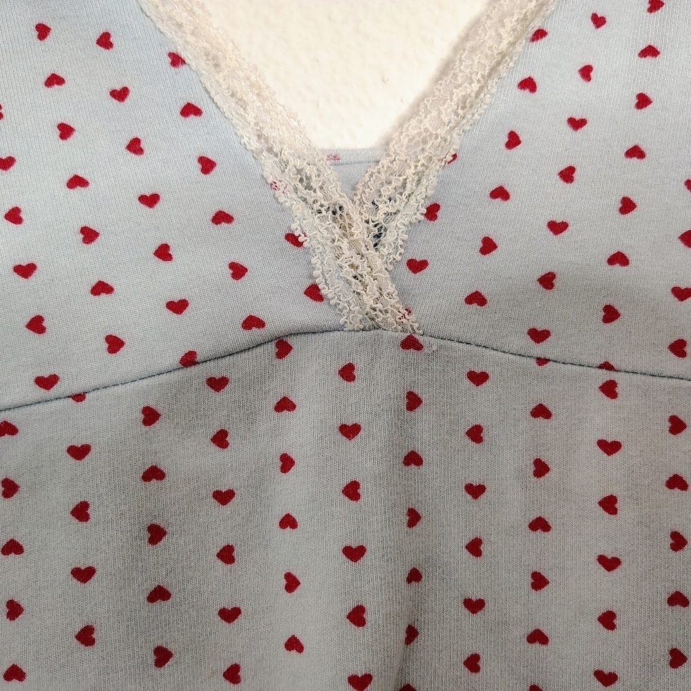 Brandy Melville Rare Blue/ Red Heart Patterned Women's Lace Top Sz S Made Italy - Picture 2 of 13